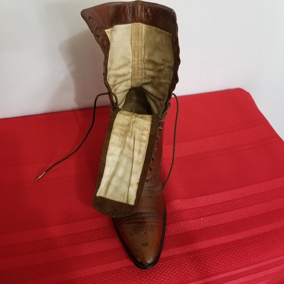 Antique Victorian era lace up boots. Early 1900s - Picture 7 of 12